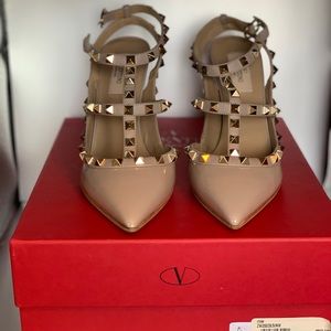 Like New Valentino Rockstud Caged Pump 100mm in Poudre Patent Leather, Size 38